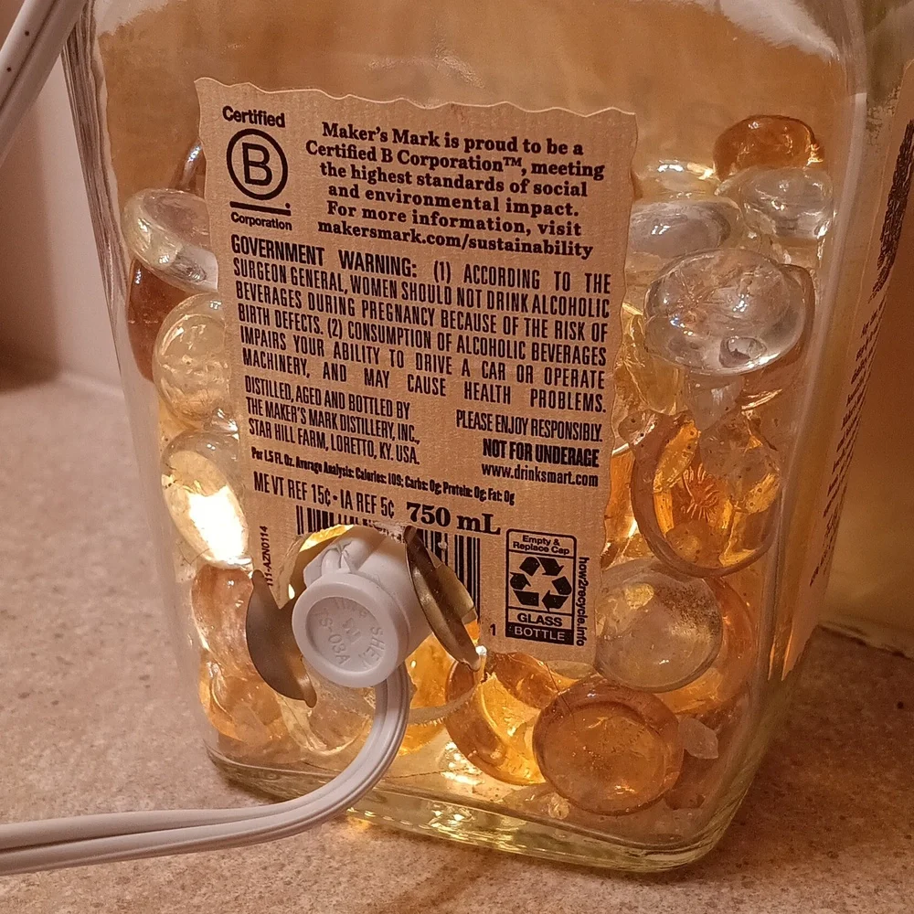 Maker's Mark Lighted Lamp Bottle